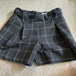 Zara kids shorts that look like a cute skirt. Perfect for younger teens.